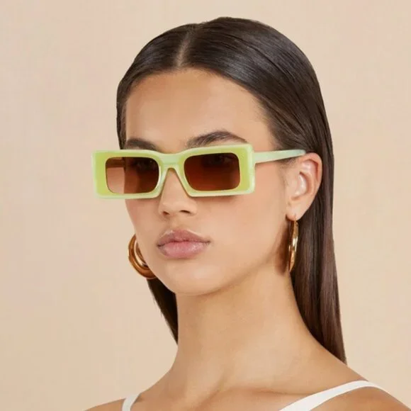 CULT GAIA Hera Sunglasses - Color Mantis - Picture 2 of 8